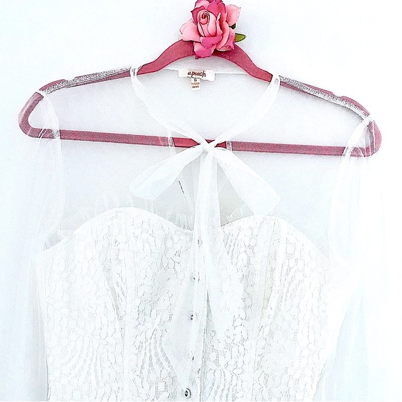 💕Beautiful White Lace Sheer Long Sleeve Top SZ S - Picture 12 of 14